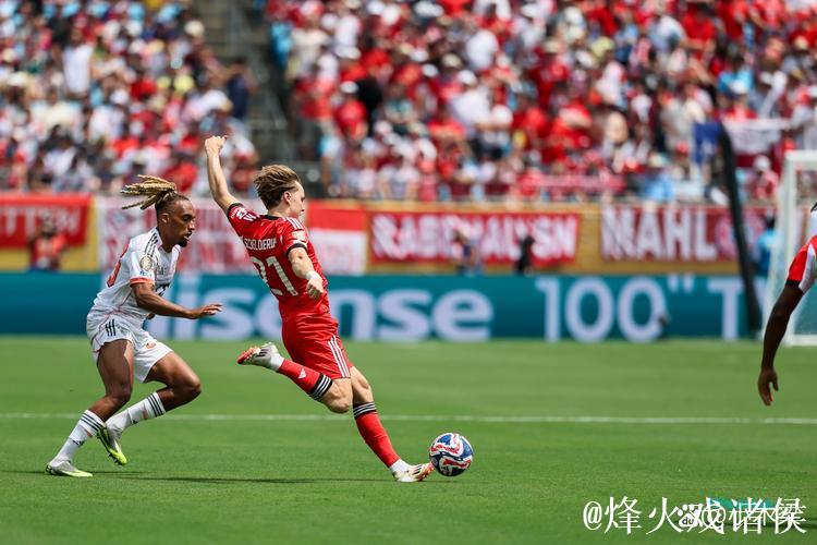 【欧冠】拜仁3比1击败里斯本,小将卡尔三连斩刷新纪录 【欧冠】拜仁3比1击败里斯本,小将卡尔三连斩刷新纪录